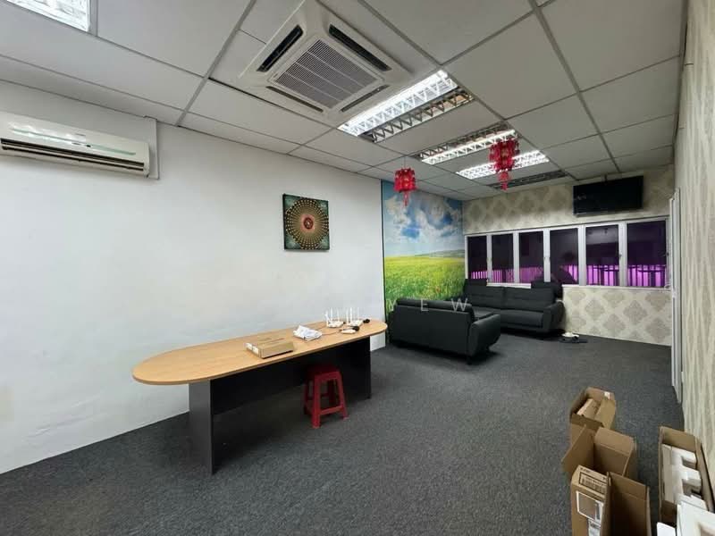 Semi-D Factory for Sale in Taman Daya (Johor Bahru) - Evon Yew - Living Room - PropertyGuru.com.my