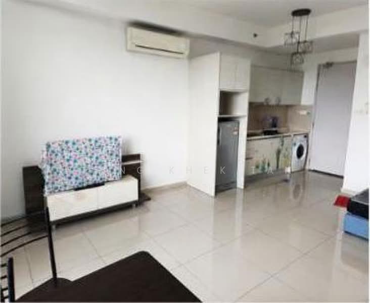 Servis Apartment untuk Disewa di i-SOHO @ i-City - Yeong Khek Tan - Living Room - PropertyGuru.com.my