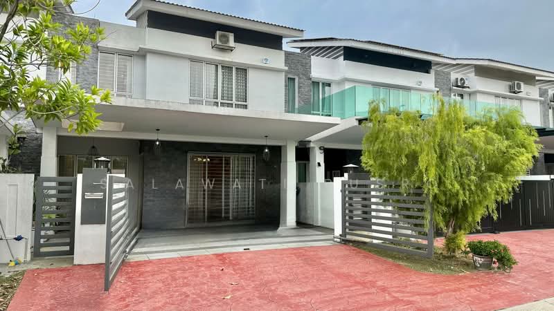 Rumah Teres 2 Tingkat untuk Dijual di D'Kayangan (Shah Alam) - Salawati Busro - Exterior - PropertyGuru.com.my