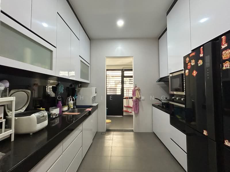 Terraced House for Sale in Johor Bahru (Johor) - Cahrie Bong - Kitchen - PropertyGuru.com.my
