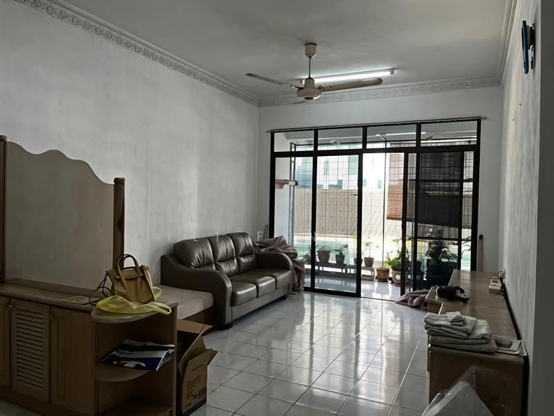 Pangsapuri untuk Dijual di Desa Pulau Tikus - Li Fang - Living Room - PropertyGuru.com.my