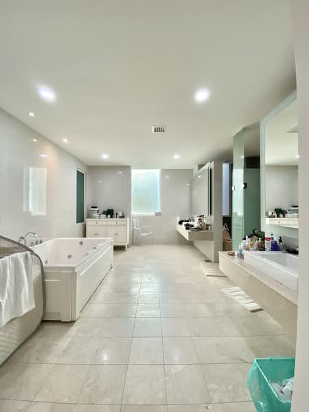 Banglo Pautan untuk Dijual di Tropicana (Petaling Jaya) - Joey Chea - Bathroom - PropertyGuru.com.my