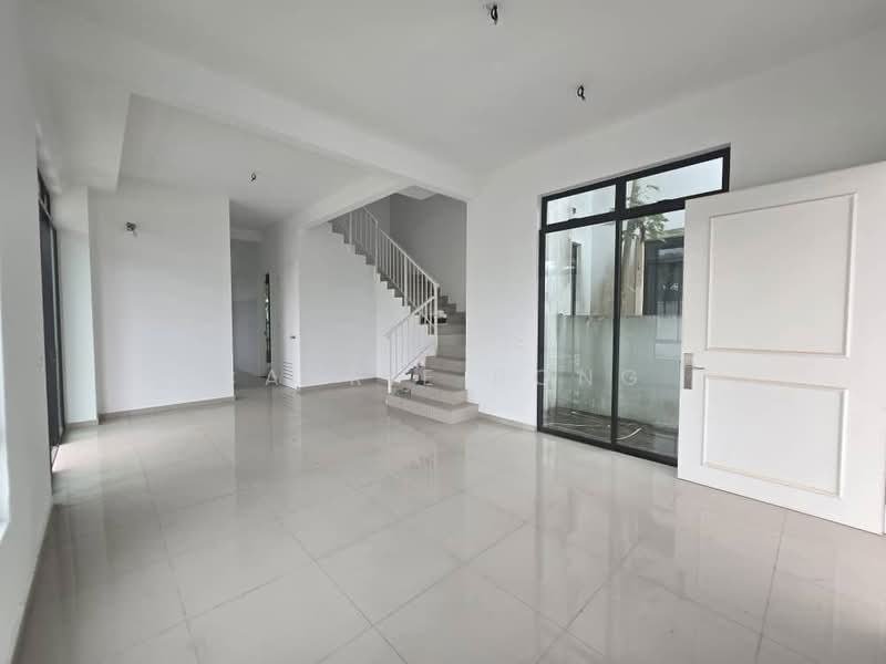 Terraced House for Sale in Kota Masai (Pasir Gudang) - Cahrie Bong - Living Room - PropertyGuru.com.my
