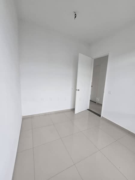 Terraced House for Sale in Kota Masai (Pasir Gudang) - Cahrie Bong - Bedroom - PropertyGuru.com.my