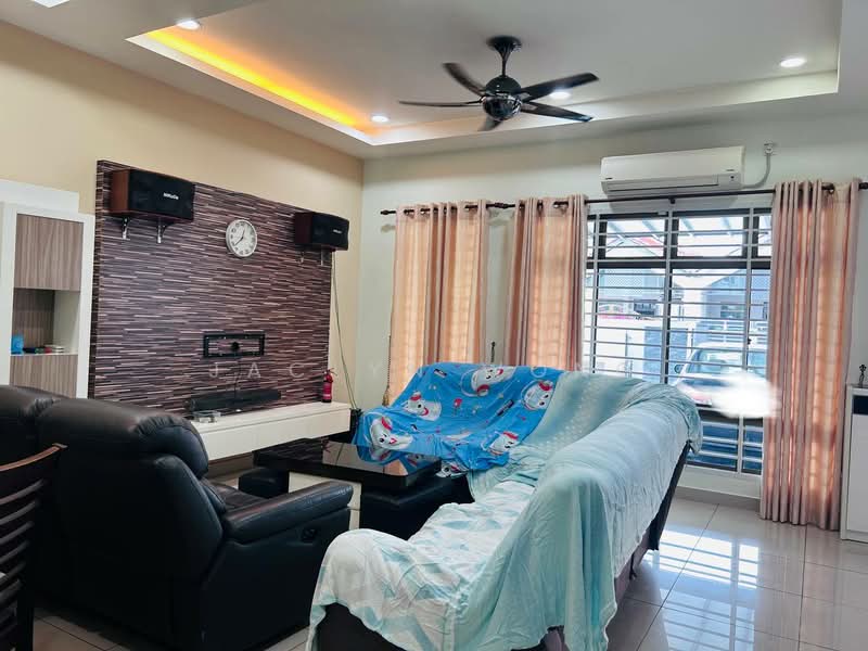 Rumah Teres 2-Tingkat untuk Disewa di Skudai (Johor) - Jaclyn Wong - Living Room - PropertyGuru.com.my