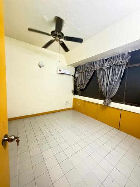 Shop for Rent in Tanjung Bungah (Penang) - Leong . - Interior - PropertyGuru.com.my
