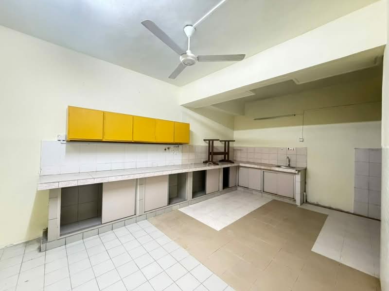 Shop for Rent in Tanjung Bungah (Penang) - Leong . - Kitchen - PropertyGuru.com.my