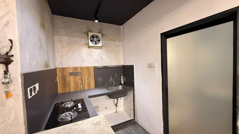 Rumah Flat untuk Disewa di Desa Mawar - AfiqHamzah . - Kitchen - PropertyGuru.com.my