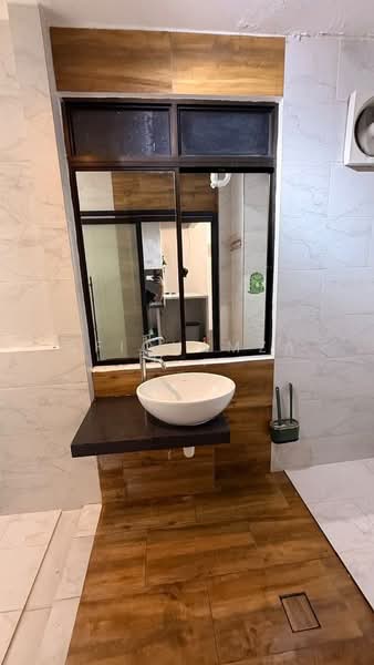 Rumah Flat untuk Disewa di Desa Mawar - AfiqHamzah . - Bathroom - PropertyGuru.com.my