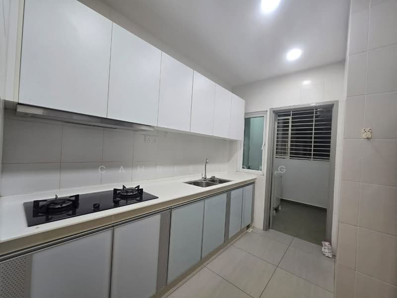 Service Residence for Sale at Seasons Amara Larkin - Cahrie Bong - Kitchen - PropertyGuru.com.my