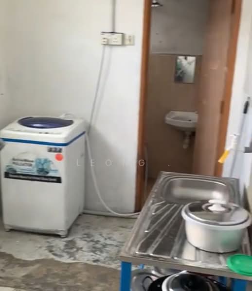 Shop for Rent in Batu Maung (Penang) - Leong . - Bathroom - PropertyGuru.com.my