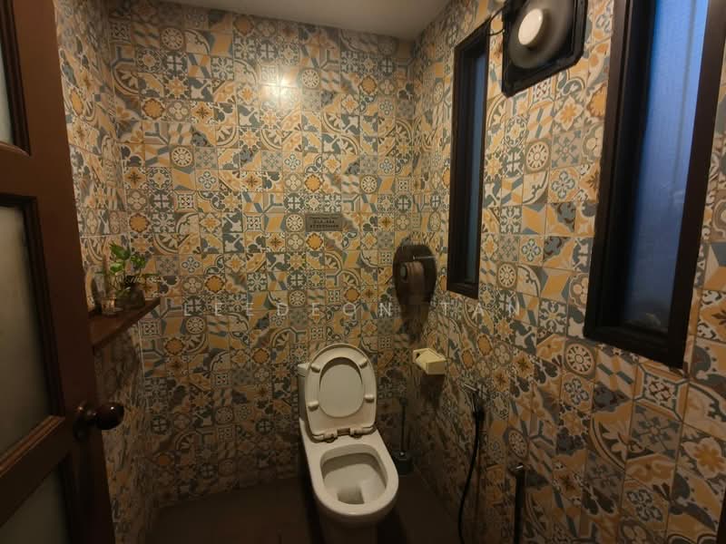Shop for Rent in Petaling Jaya (Selangor) - Leedeon Tan - Bathroom - PropertyGuru.com.my