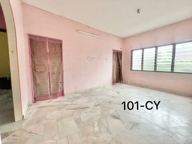 Rumah Flat untuk Dijual di Taman Chi Liung - Raymond Cheng - Living Room - PropertyGuru.com.my