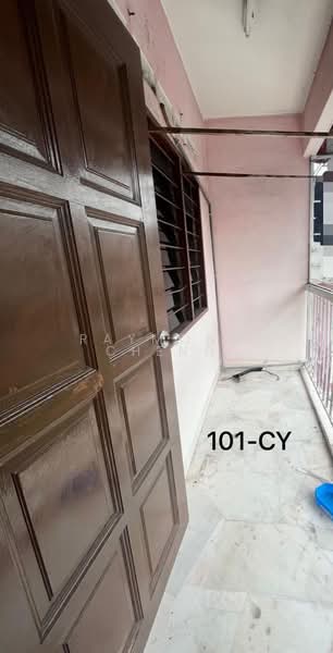Rumah Flat untuk Dijual di Taman Chi Liung - Raymond Cheng - Balcony - PropertyGuru.com.my