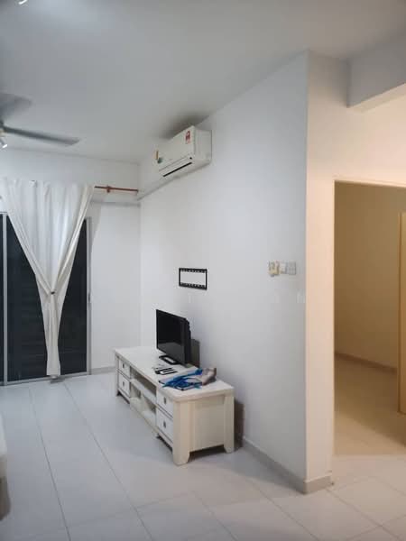 Kondominium untuk Disewa di Suria Jelatek - Kenji Lian - Living Room - PropertyGuru.com.my
