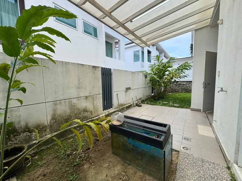 Rumah Berkembar untuk Dijual di Garden Residence (Cyberjaya) - Kelvin Pook - Exterior - PropertyGuru.com.my