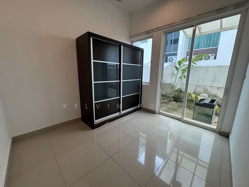 Rumah Berkembar untuk Dijual di Garden Residence (Cyberjaya) - Kelvin Pook - Bedroom - PropertyGuru.com.my