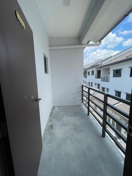 Rumah Teres 3-Tingkat untuk Disewa di Batu 9 (Cheras) - Ivan Lee CR - PropertyGuru.com.my