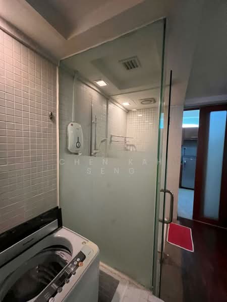 Kondominium untuk Dijual di 10 Semantan Suites - Chen Kah Seng - Bathroom - PropertyGuru.com.my