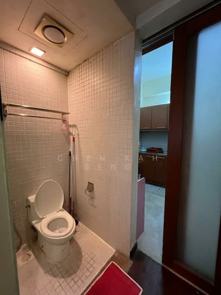 Kondominium untuk Dijual di 10 Semantan Suites - Chen Kah Seng - Bathroom - PropertyGuru.com.my
