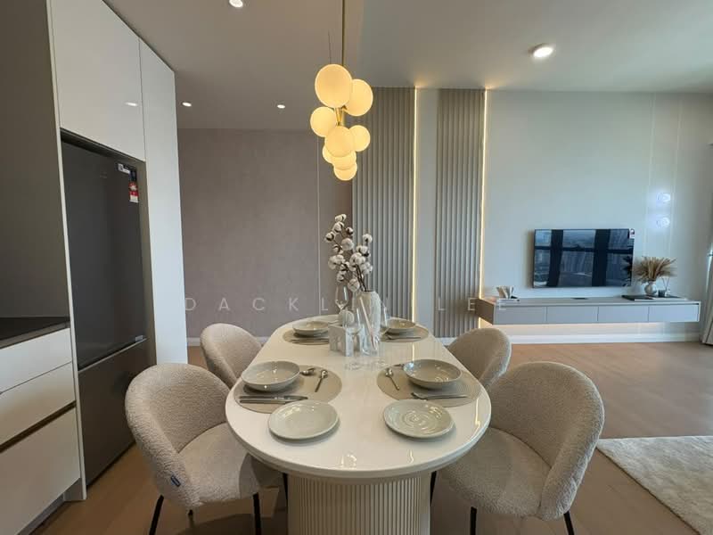 Servis Apartment untuk Dijual di TRX Residences - Dacklin Lee - Dining Room - PropertyGuru.com.my