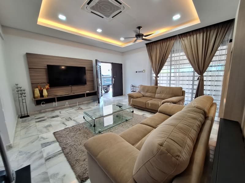 Rumah Banglo untuk Disewa di Kuantan (Pahang) - Chai Kiew Tiong - Living Room - PropertyGuru.com.my