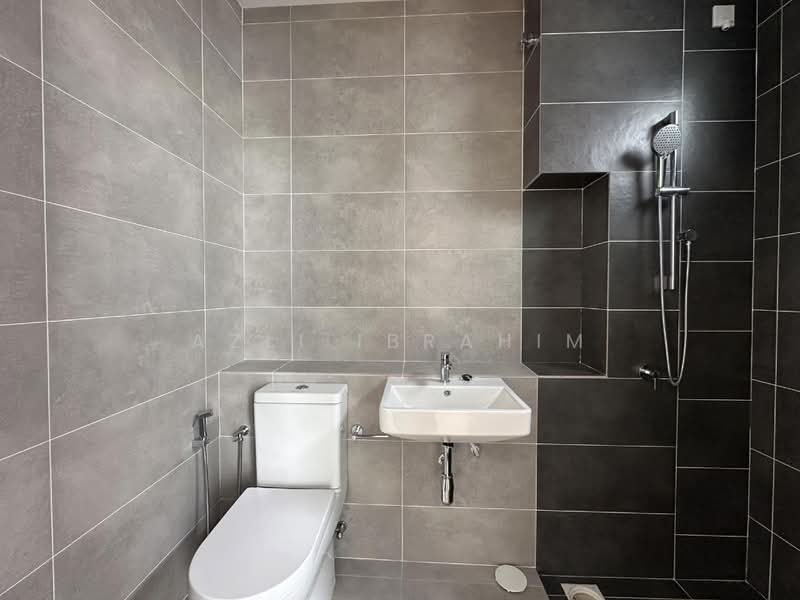 2-storey Terraced House for Sale in Alam Sari (Bangi) - Azli Ibrahim - Bathroom - PropertyGuru.com.my