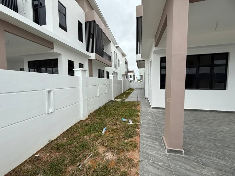 Cluster House for Sale in Bukit Indah (Iskandar Puteri (Nusajaya)) - Brown Cheng - Exterior - PropertyGuru.com.my