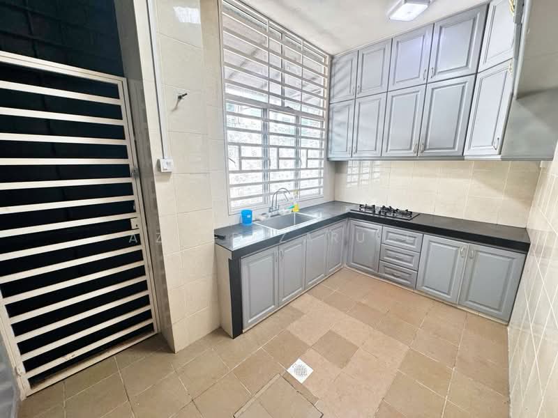 2-storey Terraced House for Sale in Kajang (Selangor) - Azzad Zarull - Kitchen - PropertyGuru.com.my