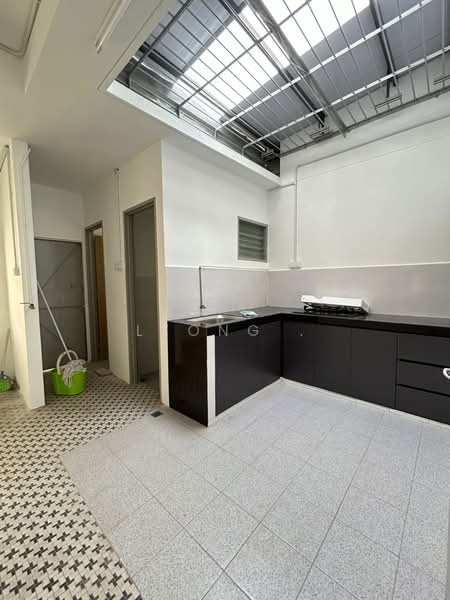 2-storey Terraced House for Rent in Pulau Tikus (Penang) - Leong . - Kitchen - PropertyGuru.com.my