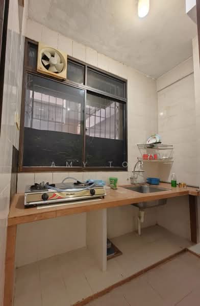 Pangsapuri untuk Disewa di Desa Permai Indah Apartment - Amy Toh - Kitchen - PropertyGuru.com.my