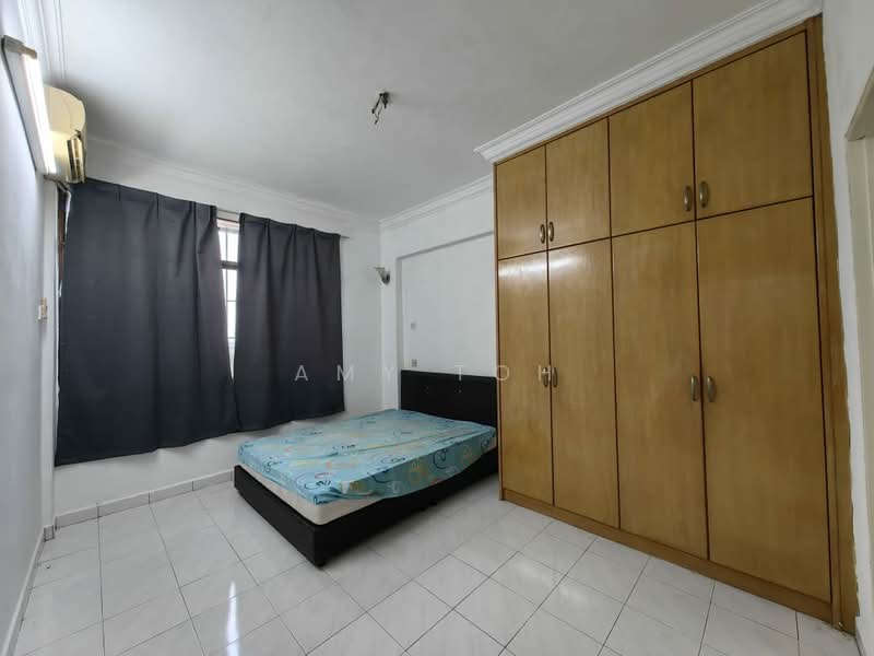 Pangsapuri untuk Disewa di Desa Permai Indah Apartment - Amy Toh - Bedroom - PropertyGuru.com.my