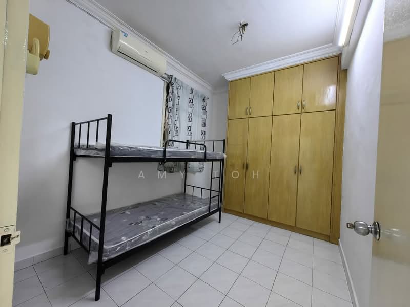 Pangsapuri untuk Disewa di Desa Permai Indah Apartment - Amy Toh - Bedroom - PropertyGuru.com.my
