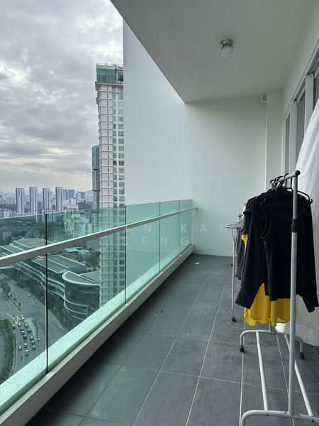 Kondominium untuk Dijual di The Park Residences 1 - Chen Kah Seng - Balcony - PropertyGuru.com.my