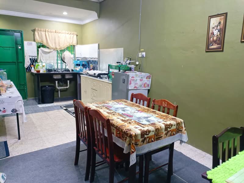 1-storey Terraced House for Sale in Sungai Petani (Kedah) - Azura Ghani - Kitchen - PropertyGuru.com.my