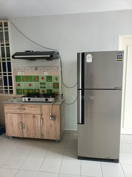 Pangsapuri untuk Disewa di Lake View Suites - Alex How - Kitchen - PropertyGuru.com.my