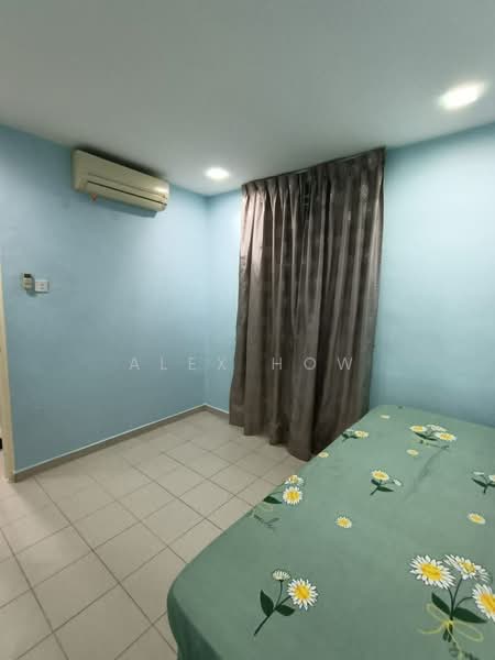 Pangsapuri untuk Disewa di Lake View Suites - Alex How - Bedroom - PropertyGuru.com.my