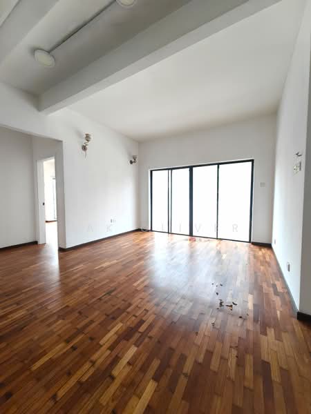 3-storey Terraced House for Sale in Taman Esplanad (Bukit Jalil) - Mak Oliver - Living Room - PropertyGuru.com.my
