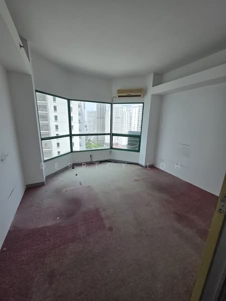 Pejabat untuk Disewa di Gurney Drive (Penang) - Derrick Loh - View - PropertyGuru.com.my