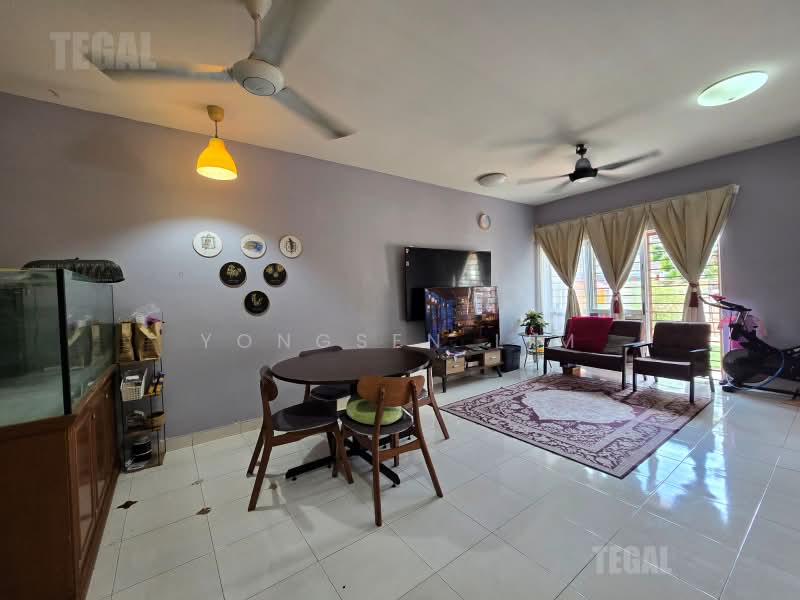 2-storey Terraced House for Sale in Alam Nusantara (Setia Alam) - Yongsen Lim - Living Room - PropertyGuru.com.my