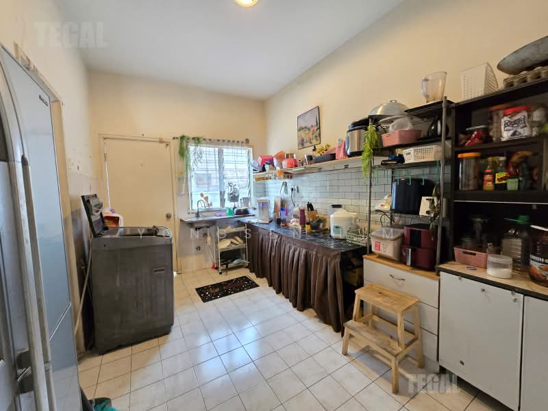 2-storey Terraced House for Sale in Alam Nusantara (Setia Alam) - Yongsen Lim - Kitchen - PropertyGuru.com.my