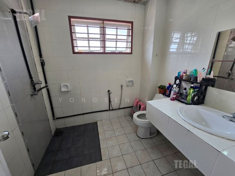 2-storey Terraced House for Sale in Alam Nusantara (Setia Alam) - Yongsen Lim - Bathroom - PropertyGuru.com.my