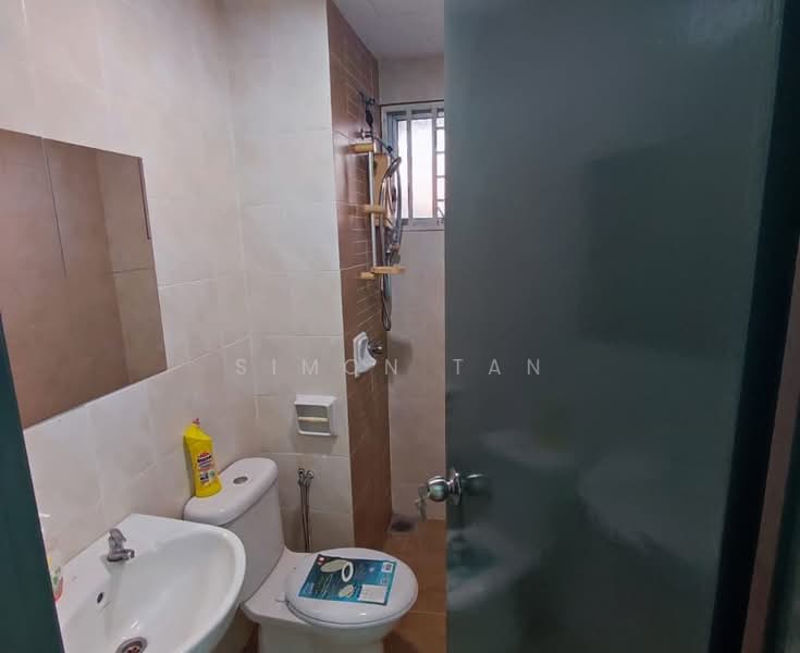 Condominium for Sale at Puteri Bayu Apartment - Simon Tan - Bathroom - PropertyGuru.com.my