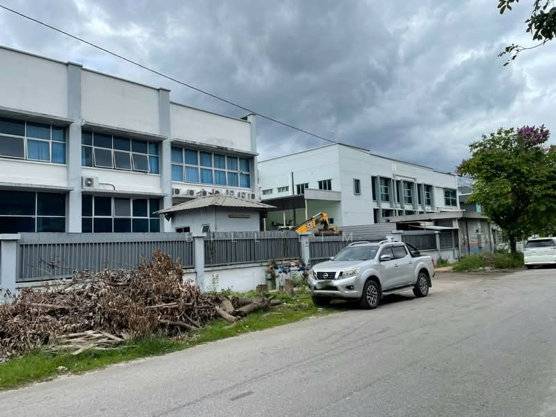 Factory for Rent in Taman Industri Alam Jaya (Puncak Alam) - Bill Lim - Exterior - PropertyGuru.com.my
