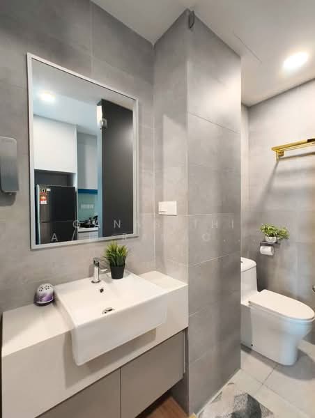 Servis Apartment untuk Dijual di Riveria City - Ganabathi A/L Ramachandran - Bathroom - PropertyGuru.com.my
