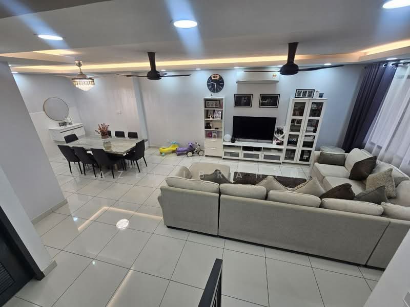 2-storey Terraced House for Sale in Alam Sari (Bangi) - Azli Ibrahim - Living Room - PropertyGuru.com.my