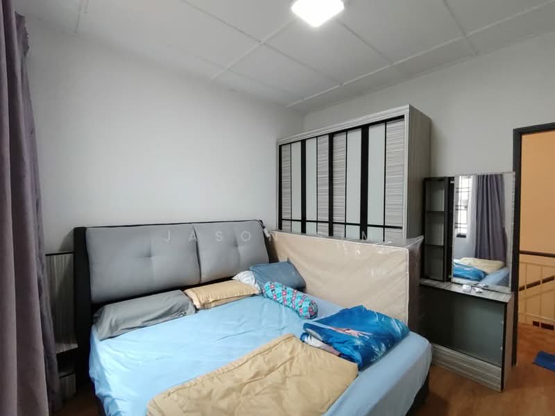 2-storey Terraced House for Sale in Taman Impian Emas (Skudai) - Jason Sim - Bedroom - PropertyGuru.com.my