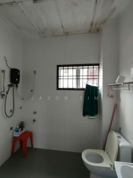 2-storey Terraced House for Sale in Taman Impian Emas (Skudai) - Jason Sim - Bathroom - PropertyGuru.com.my
