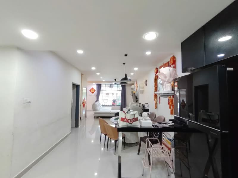 2-storey Terraced House for Sale in Taman Impian Emas (Skudai) - Jason Sim - Living Room - PropertyGuru.com.my
