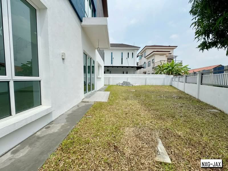 Semi-Detached House for Sale in Teluk Pulai (Klang) - Raymond Cheng - Exterior - PropertyGuru.com.my